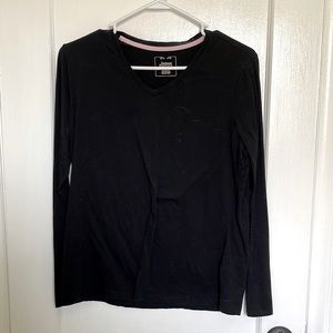 Black Vneck Longsleeve tee